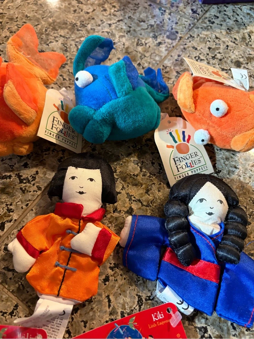 Dynamics of Manhattan Mei-Ling & Kiki VTG Finger Puppets & Finger Follies Fish